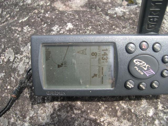 Due the multipath error - the gps in the same place of the confluence showing that it was missing 8 meters