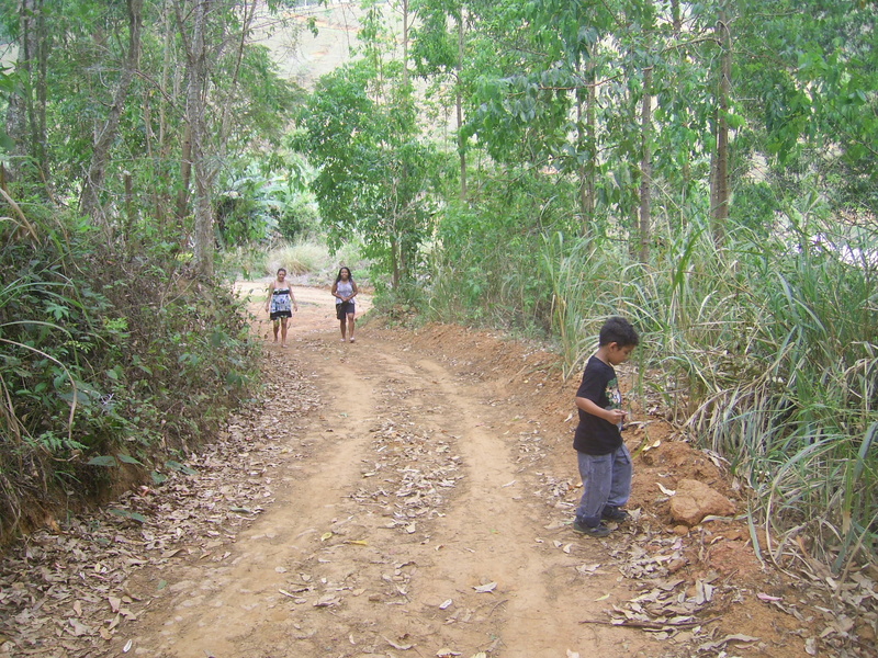 Colocando a família para caminhar - putting the family to hike