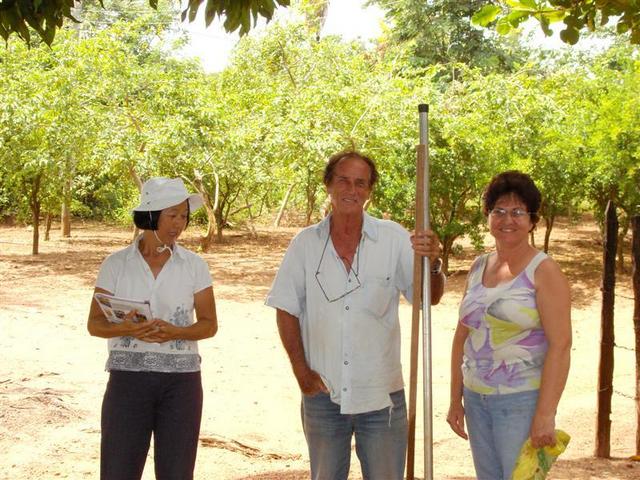 Setsuko, Sirlei and Valter Moreira Lima