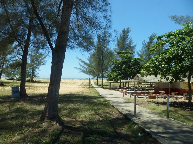 Acesso à praia próxima da confluência - access to the beach near the confluence