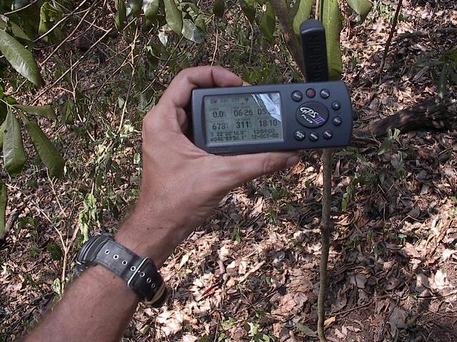 GPS reading: 22S00'16.8" 46W59'56.1"