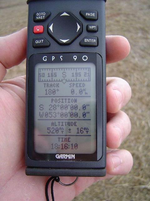 GPS showing altitude of 520m.