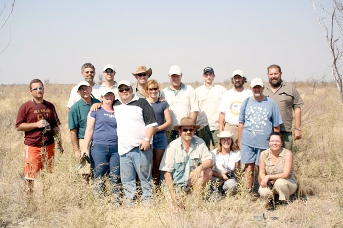 Visiting group at 20S 26E