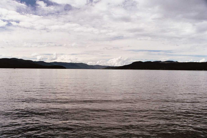 Looking West - the confluence is 157m out in the water