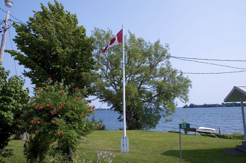 The shore of Lake Ontario (with Waupoos Island in the background), just south of the confluence point