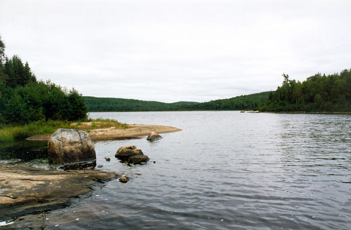 Lac de la Côte Jaune (south, 1km from the point)