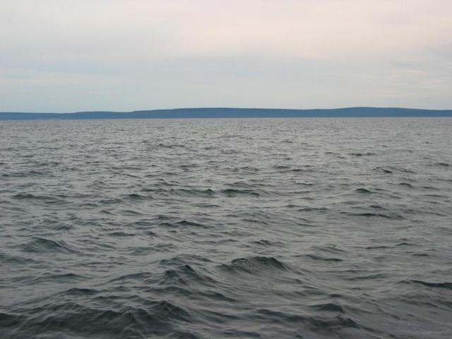 La confluence 20 Nord 64 Ouest avec une vue de l'île Anticosti / The confluence 20N 64W with a view of Anticosti Island