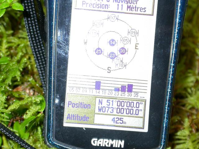 Photo du GPS au point de confluence...avec tous ces zéro!