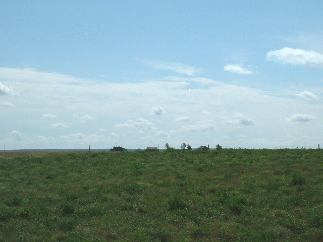 Looking South from the confluence (farm on U.S. side of border).