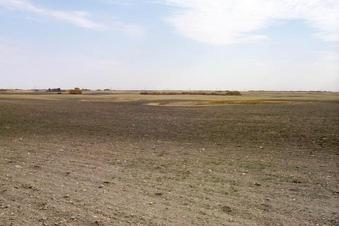 #1: Overview looking SE.  The confluence is in the middle of the picture.