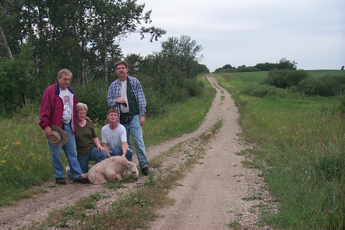 The team ... L-R: Grant, Gladys, Carolyn, Alan and Max