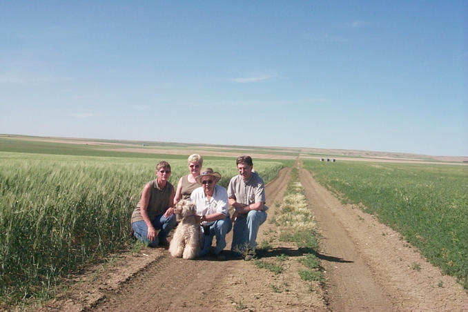 The confluencers ... Carolyn, Gladys, Grant, Alan and Max.