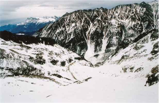 Valley on the way towards confluence