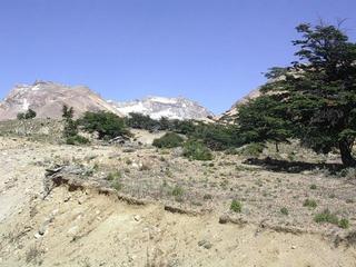 #1: Vista hacia la confluencia desde el punto más cercano -View to the confluence from the nearest point