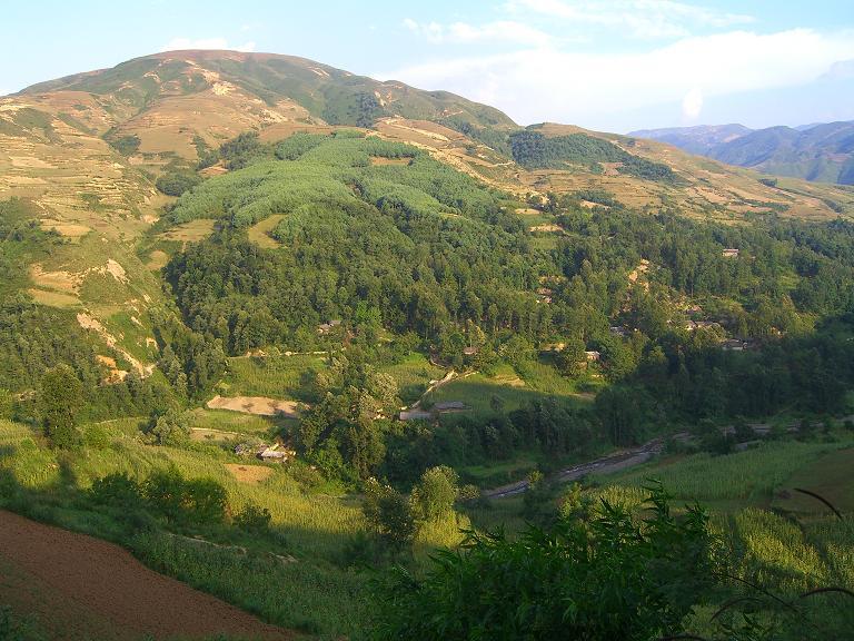 Picture of the beautiful terrain surrounding the confluence point. 