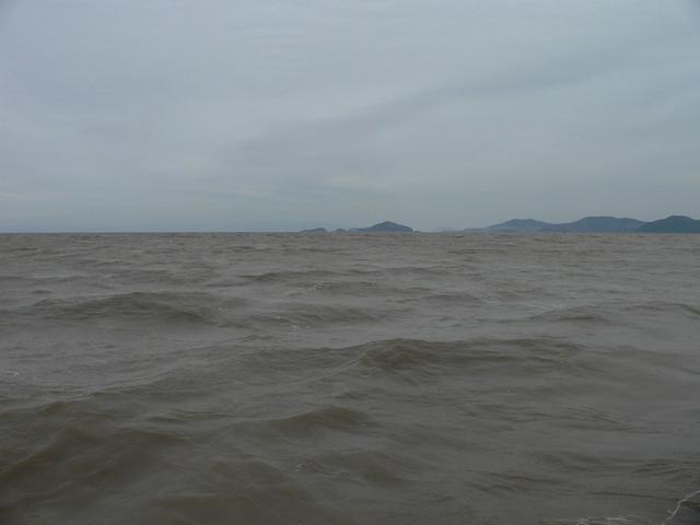 Looking east towards Xiaomen Island (left) and Damen Island