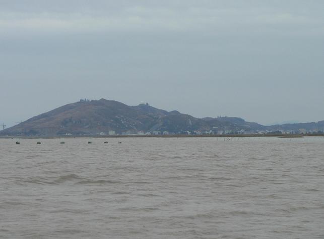 Looking west towards Huanghua, on the other side of the promontory (12x magnification)