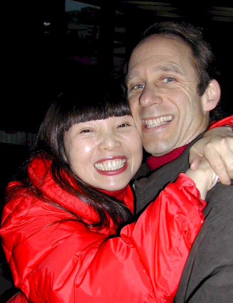 Peter and his wife, Xiaorong, in an excited reunion after returning from the six-visit Confluence Trip.