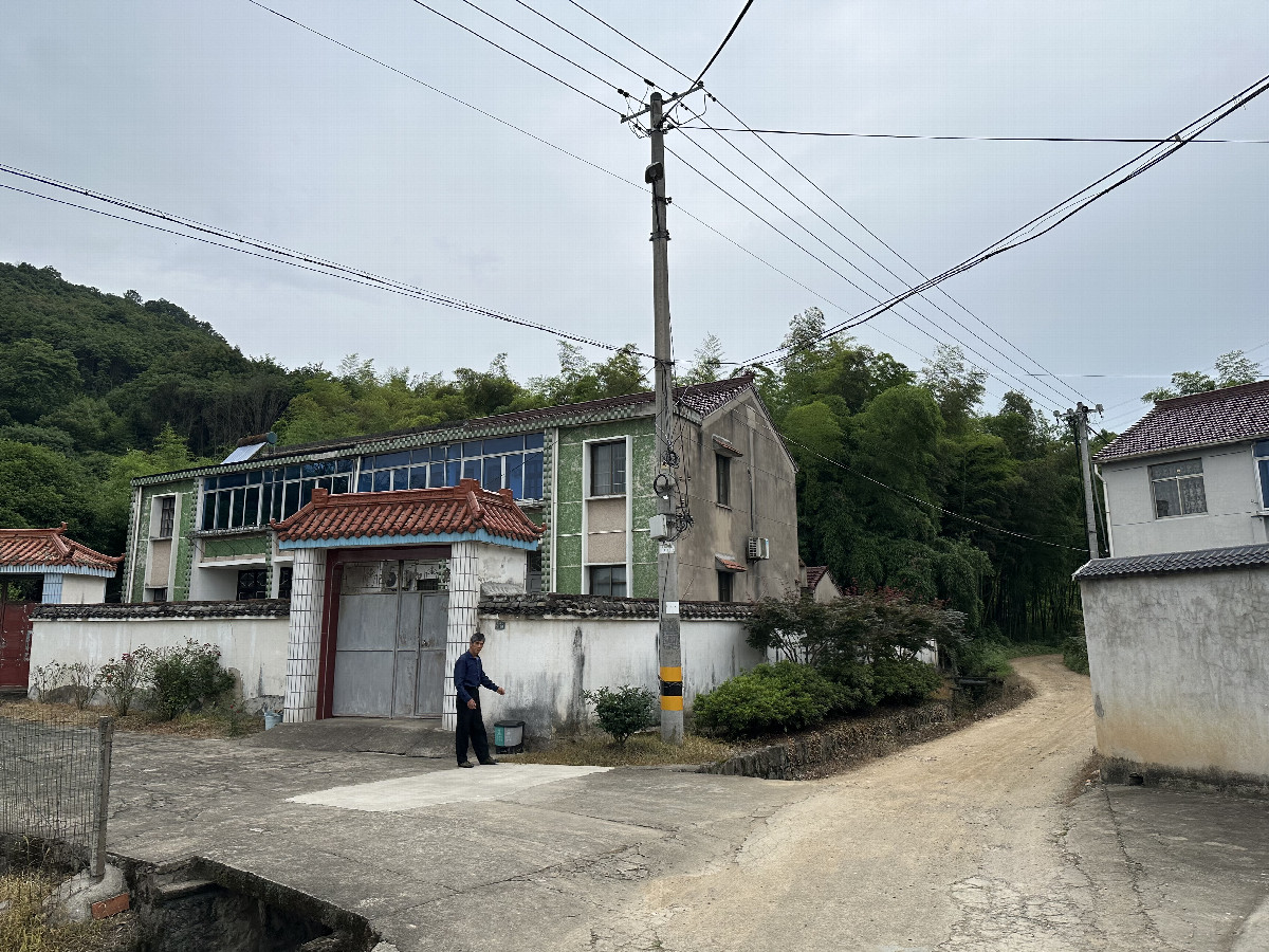 House close to CP
