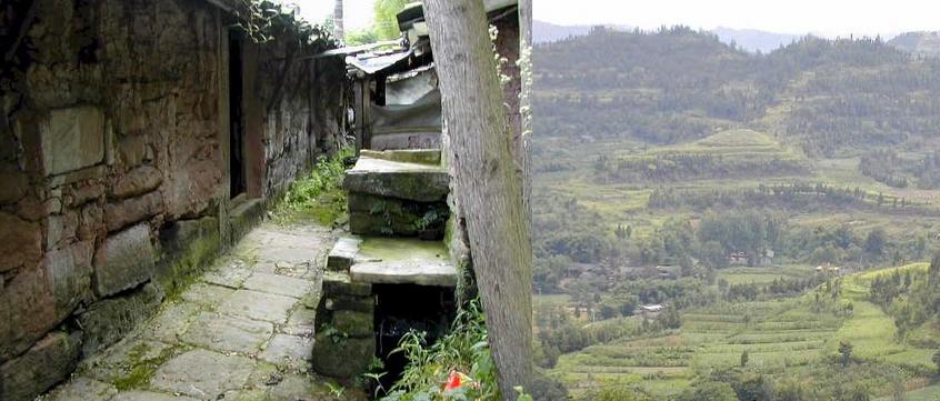 Village alley and the King's Tomb hill