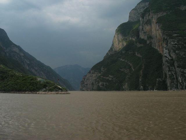 View north, upstream, from closest approach.