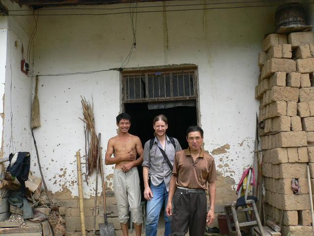 Mr Shen Yongsheng (front), Targ and someone else at Mr Shen's house.