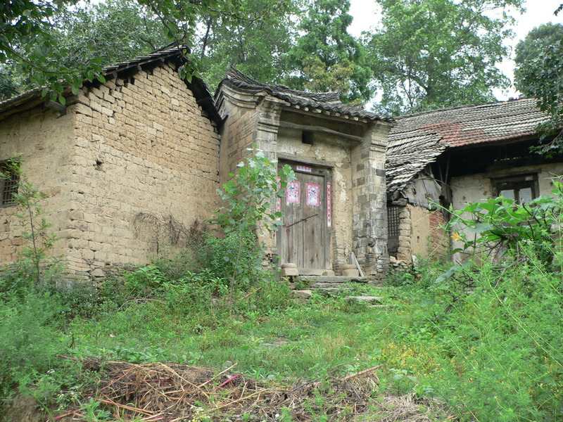 An old house along the way