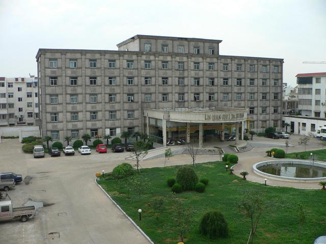 Majestic old Linquan International Hotel.