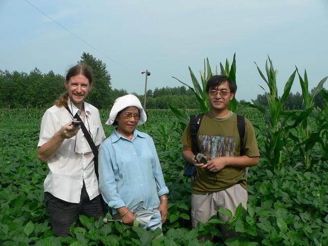 Targ, Nur and Xiao Xu (left to right) at the confluence point.