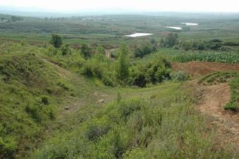 #1: Looking down toward the confleunce point - 30 meters away