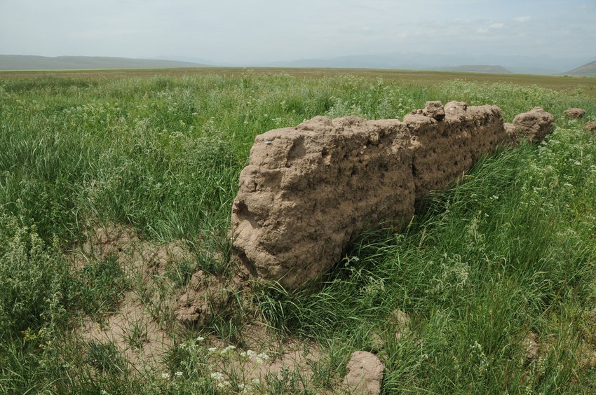 Remains of a former Farmhouse in 90 m Distance