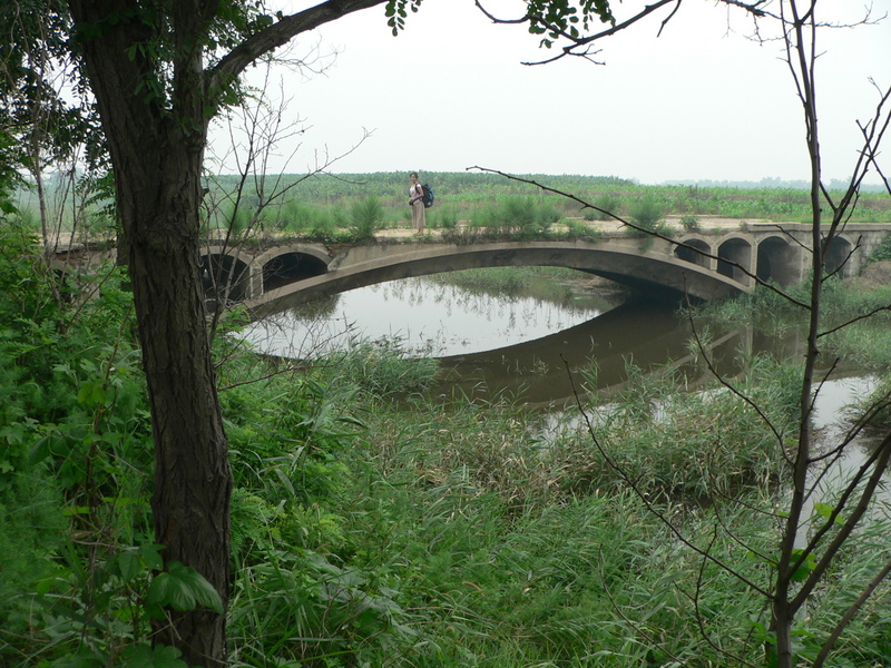 Ah Feng crossing another canal, 100 m north of the confluence