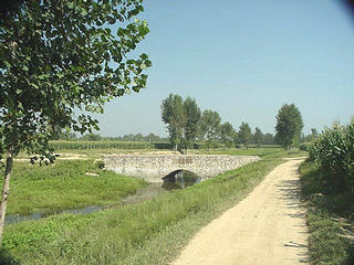#1: The general area of the confluence with stone bridge