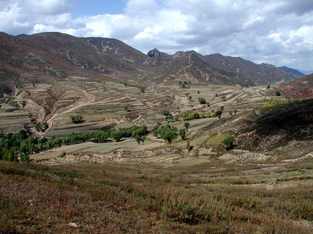 An open view to the West, the line on the hill at right upper part of the photo is part of the remains of Great Wall