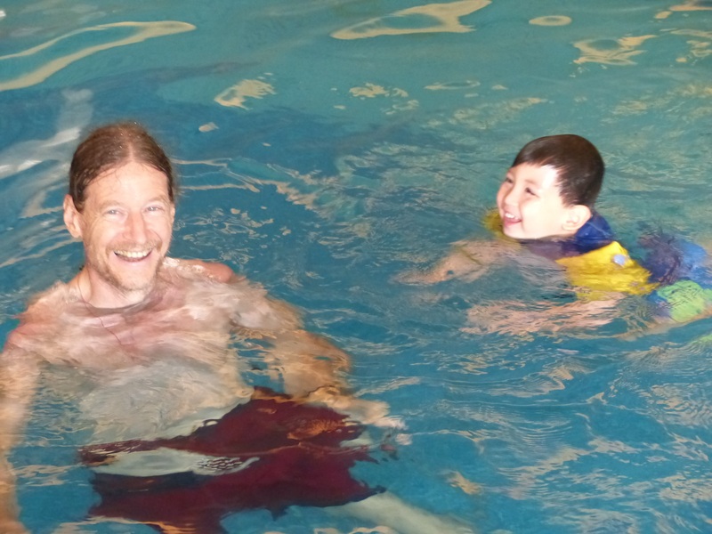 Targ and Andy in the hotel swimming pool