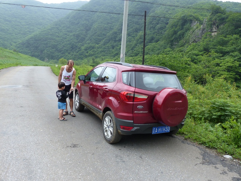 Our parking spot within 10 metres of the confluence