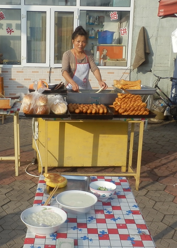 Breakfast in Shànggānlǐng (上甘岭区)