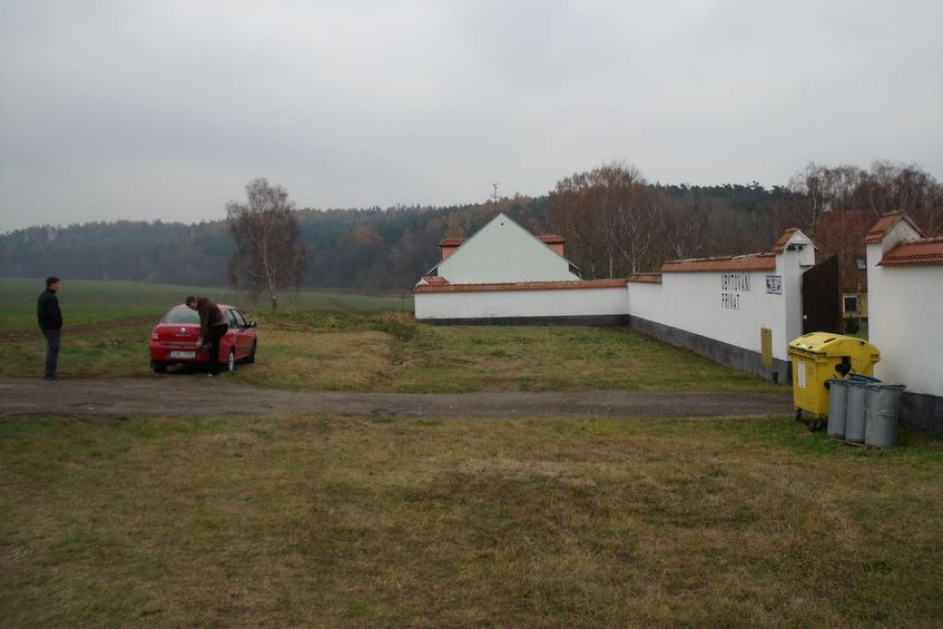 Private accommodation near confluence (about 300m)