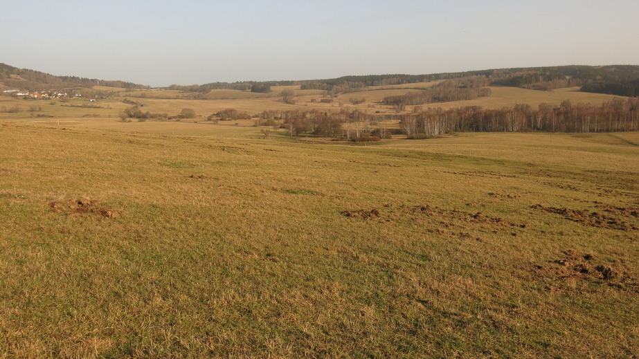 Valley between Nezichov and Branisov