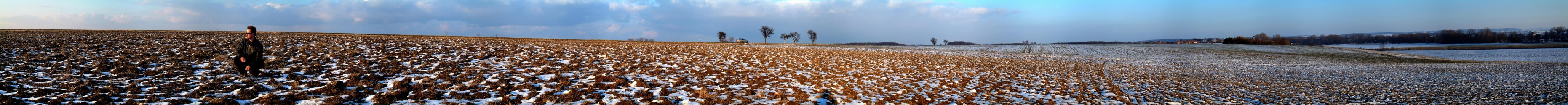 17 shots exposed at a focal length of 108mm and stitched together to show a 270° panorama