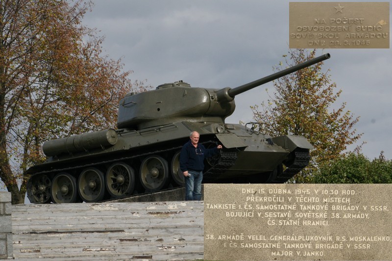 Russian tank (T-34) in Sudice - Radziecki czołg (T-34) w Sudicach 