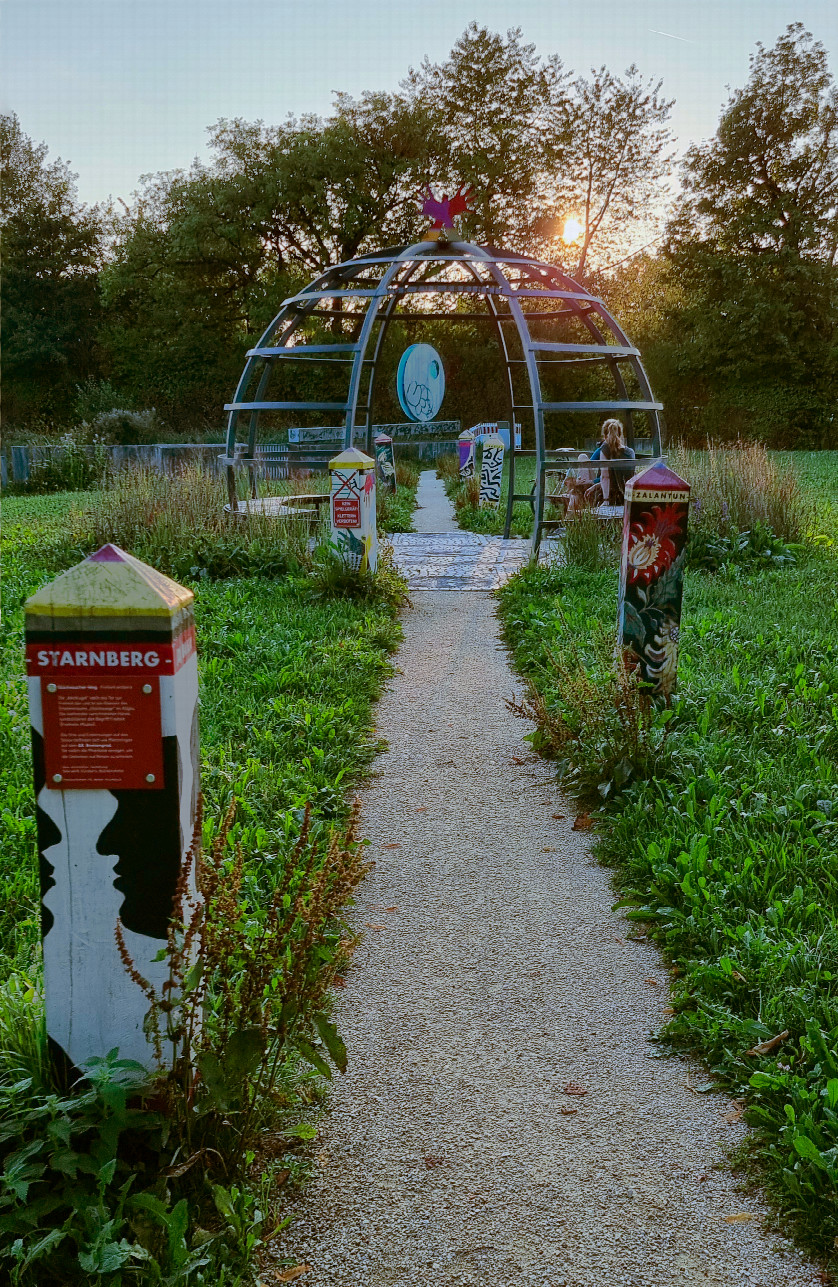 Gateway To Freedom - view west - gravel path along the 48th parallel 