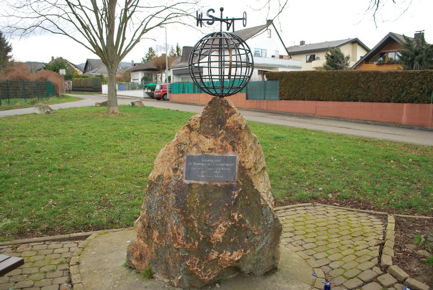 Monument near 50N-8E