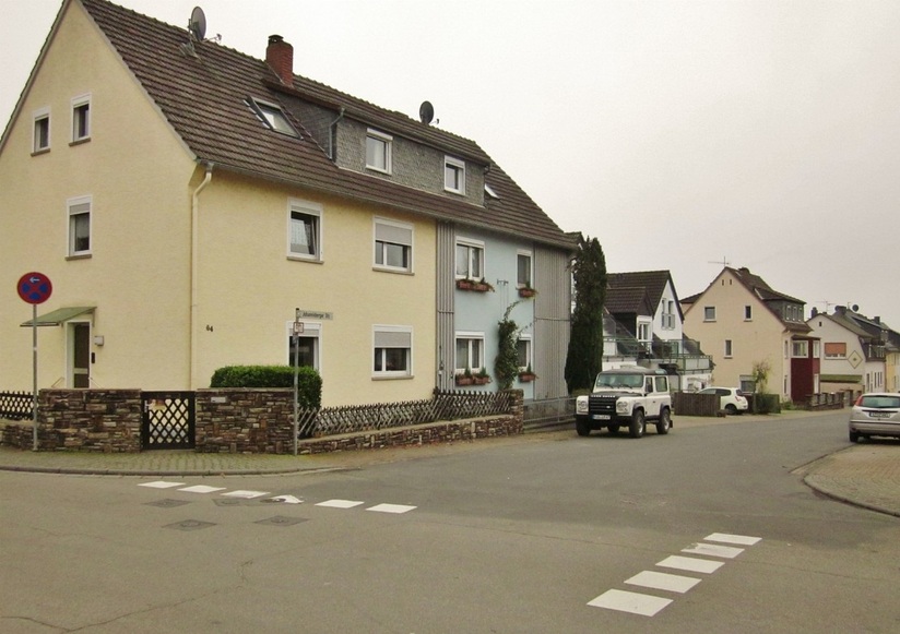 View to the South, Johannisbergerstraße