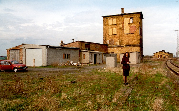 Gudi on abandoned station