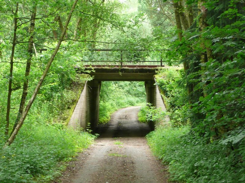 Railway underpass 120m NE of confluence