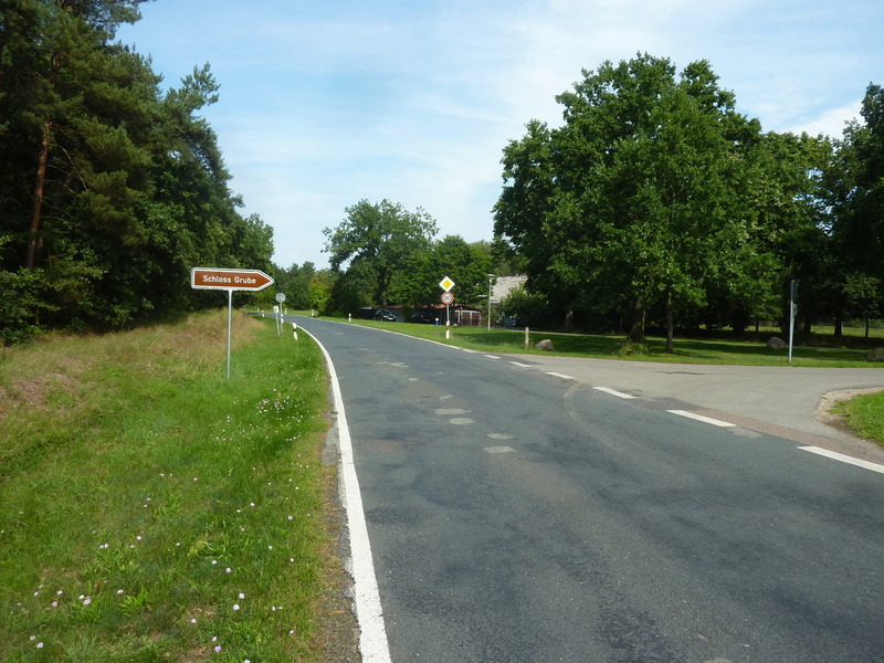 To Schloss Grube - confluence point in the background