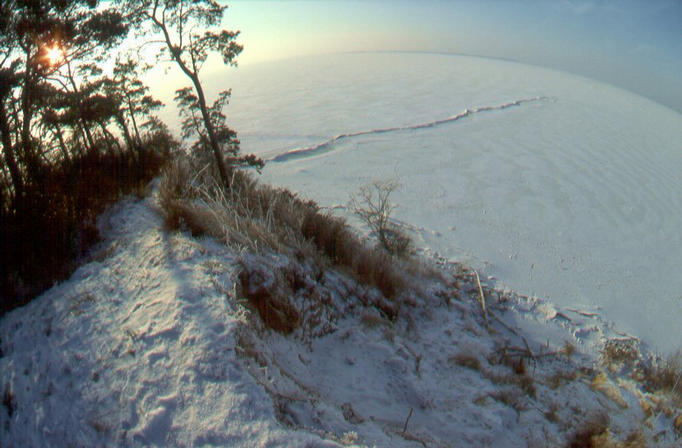 View S from the steep coast in the direction of the CP on the icebreak-line.