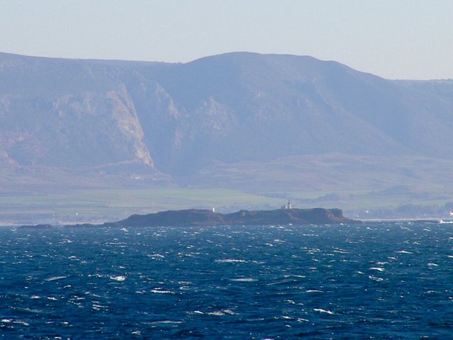 Île Plane seen from the Confluence (nearly south view)