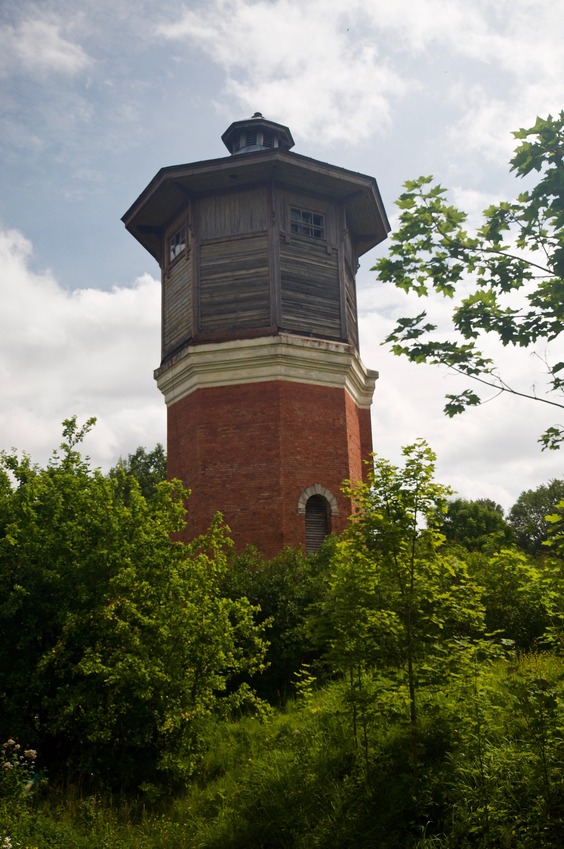 An interesting-looking old tower seen near the neighboring village of Risti, while driving towards the confluence point